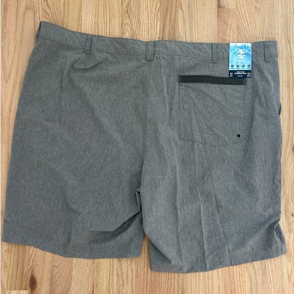 Izod Saltwater Beach to Bar Performance Shorts Gray 54" Waist 10.5" Inseam - NWT - Picture 5 of 6